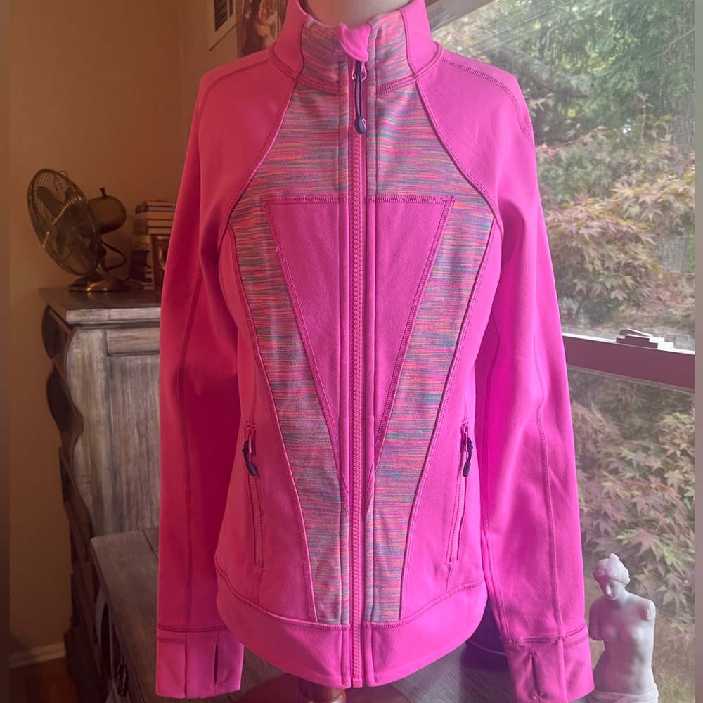 - Ivivva by Lululemon Size 10 Jacket hot pink